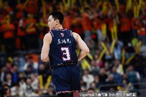 麦穗丰：杜锋三阶段狠练胡明轩颇具前瞻性 小胡&amp;吉伦沃特拯救球队