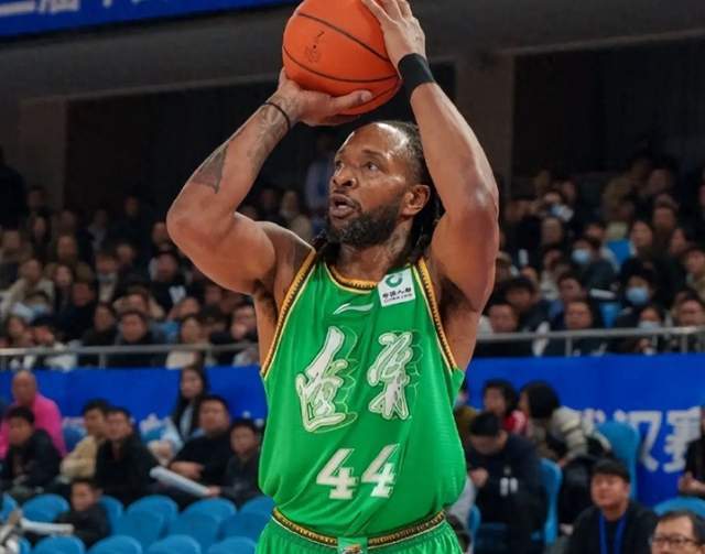 nba盘口-辽宁主场大战青岛凶多吉少!对方双外援太无解,杨鸣根本招架不住